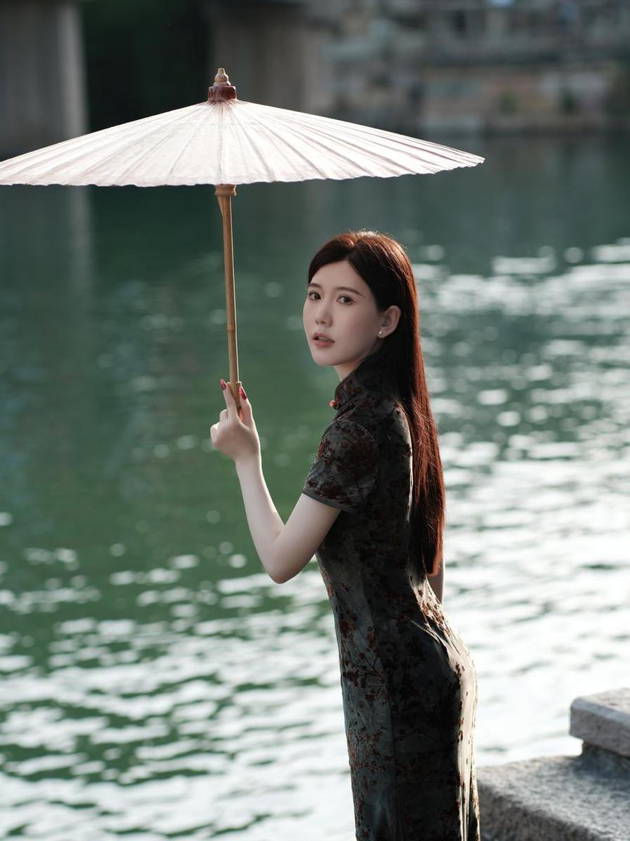 Chloe霏霏朋友圈的分享，会给你的生活带来更多灵感和美好