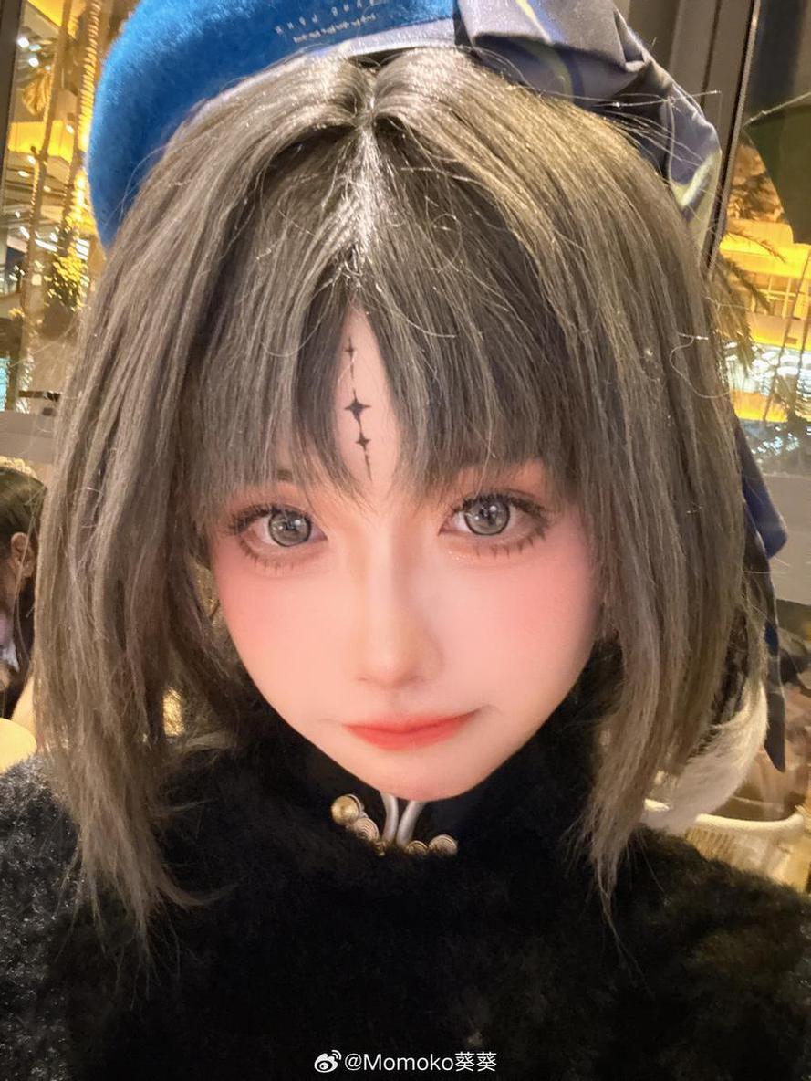 照片展示：momoko葵葵明日方舟舰娘集合出场