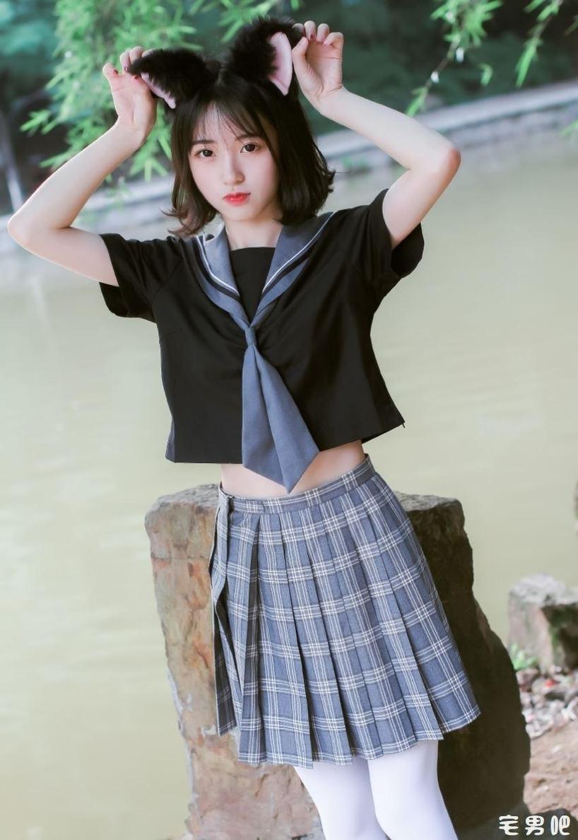一尾阿梓azusa的微博，今天有一套又一套的美图哦