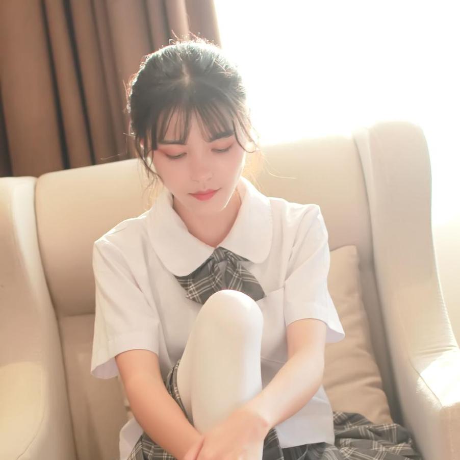 青春无删版！一尾阿梓高中生状态下的美图
