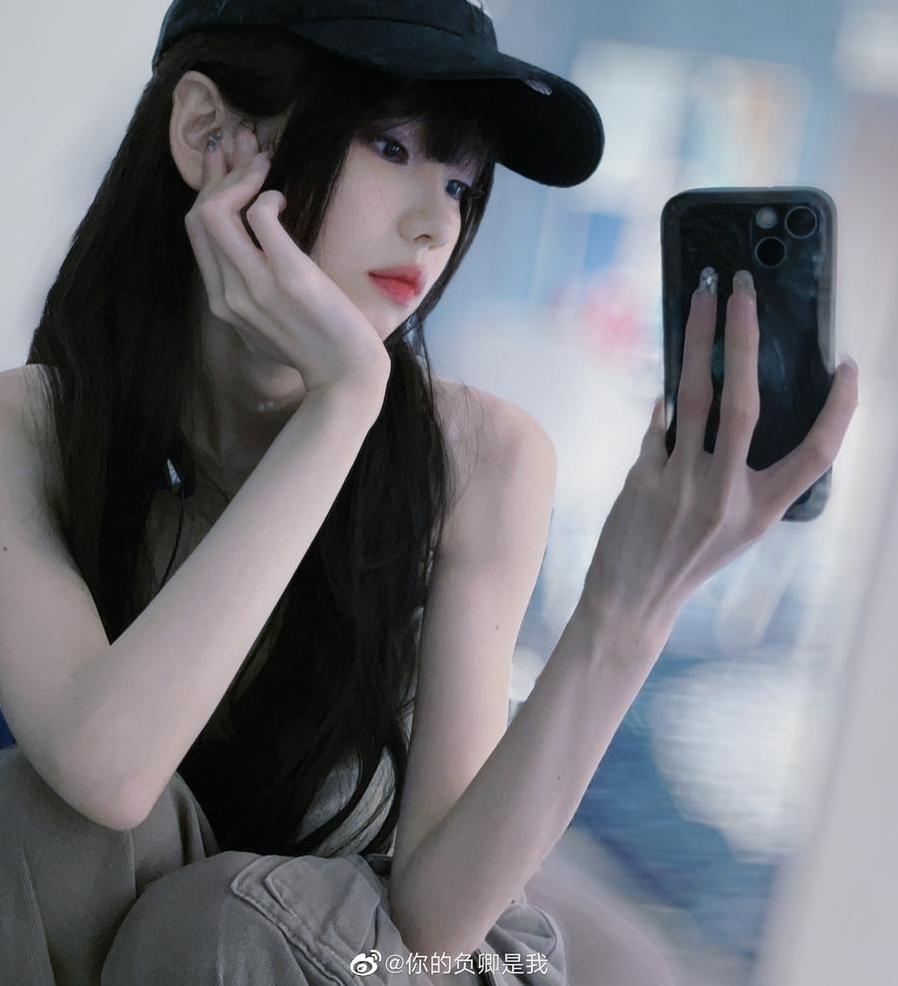 至美无暇：你的负卿图包无删版，恒久保存。