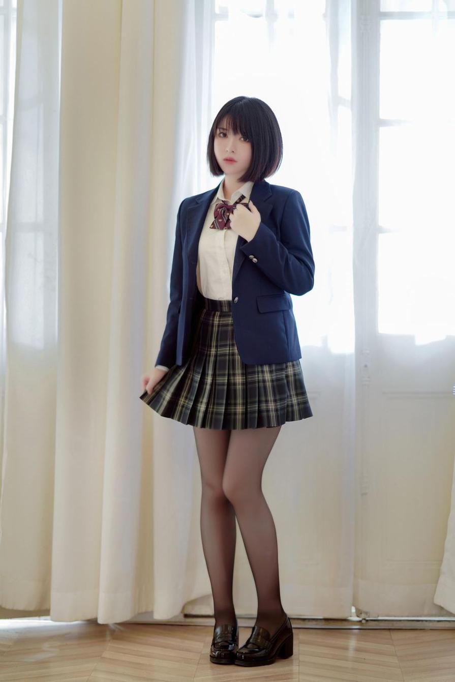 完美还原经典角色，cosplay半半子的瓜作品叫人好看。