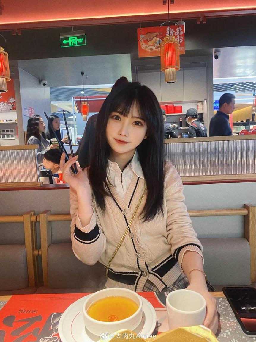 大肉丸amiee大凤：迷人图片大赏，让你爱不释手