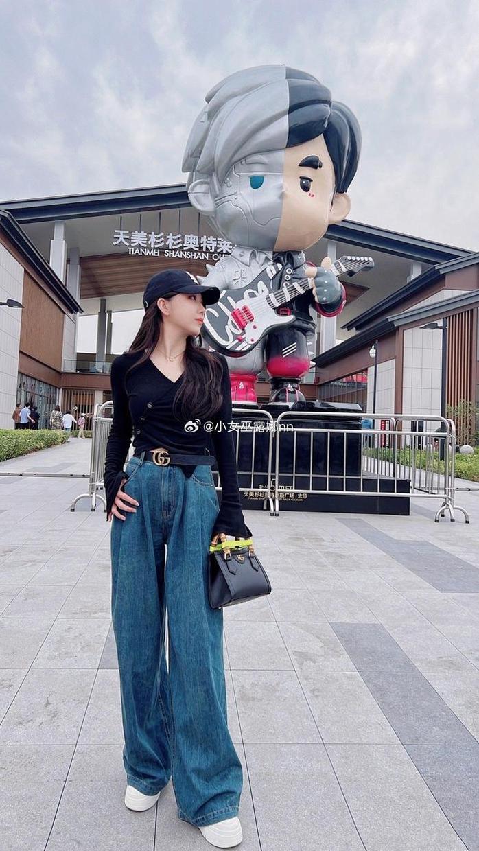 精致小女巫露娜微博照片，代表coser高水准