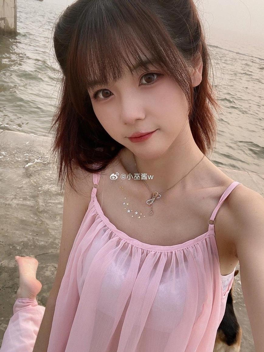 小巫酱w微博cos作品，漂亮可爱的萝莉风摄影