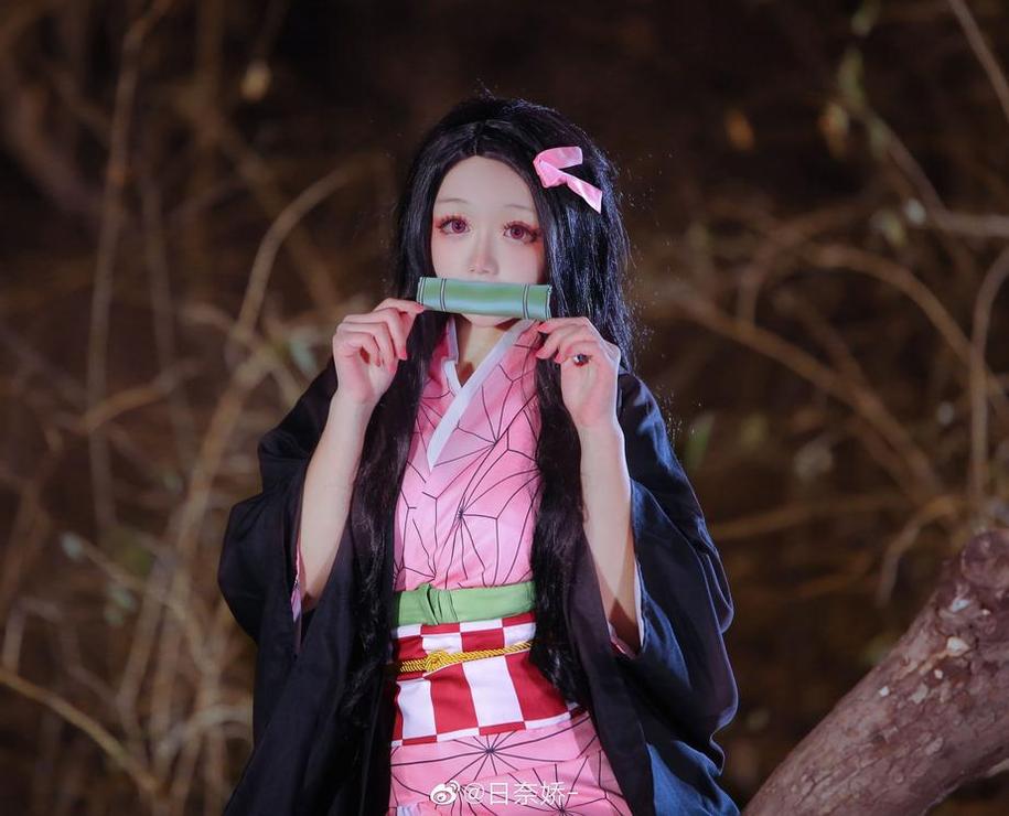 日奈娇现在的微博最近一直在更新，今天她为大家带来了一组精美原图，绝对不能错过。