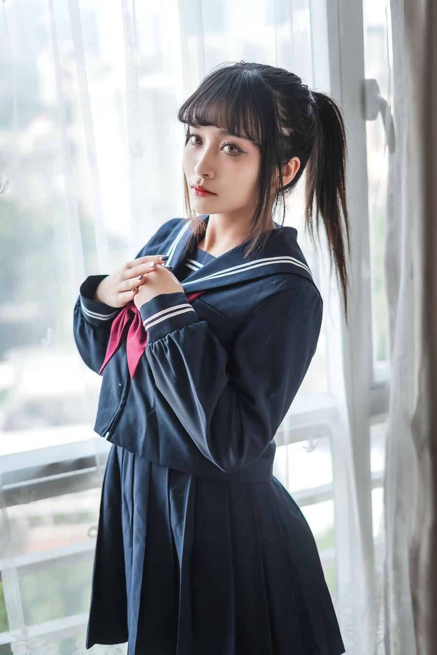 洛璃lolisama的照片大合集：享受最新的cosplay体验