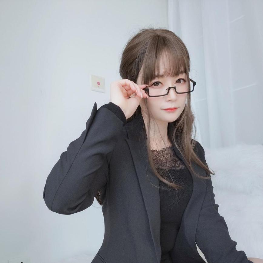 千万别错过coser白银81图片的原图分享，每一张都是经典。