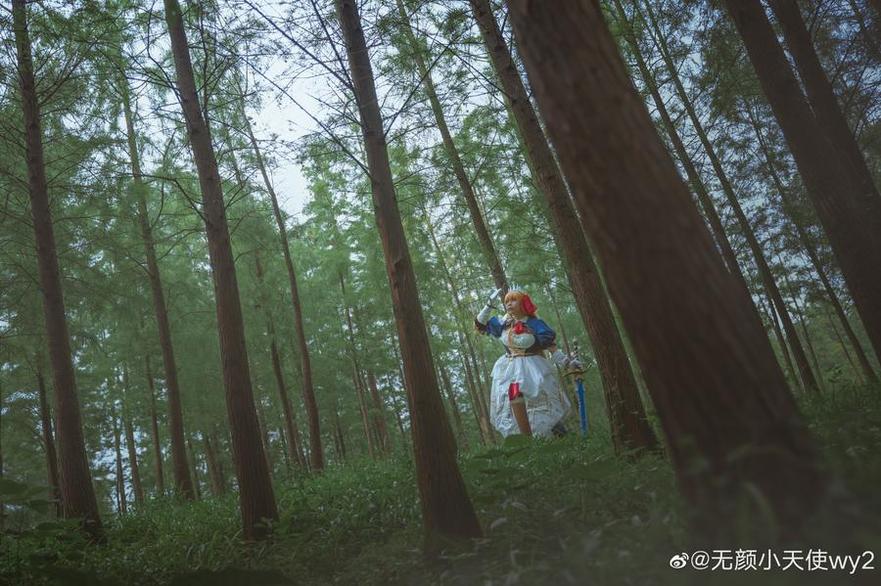 拥有自闭颜球球木精灵的定制图册，让你的照片无比与众不同
