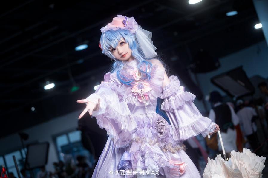 薄墨锦狐微博集合：瑰丽莉莉丝的拱形阳台照片