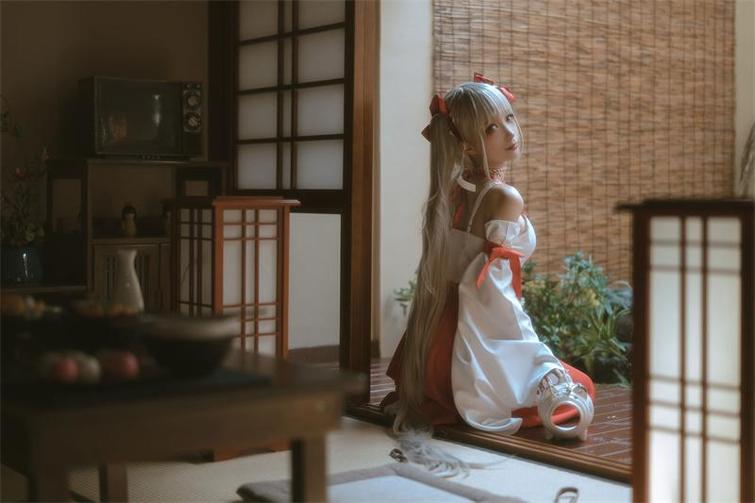 蠢沫沫地铁任务完整版：艺术视角下的照片原图