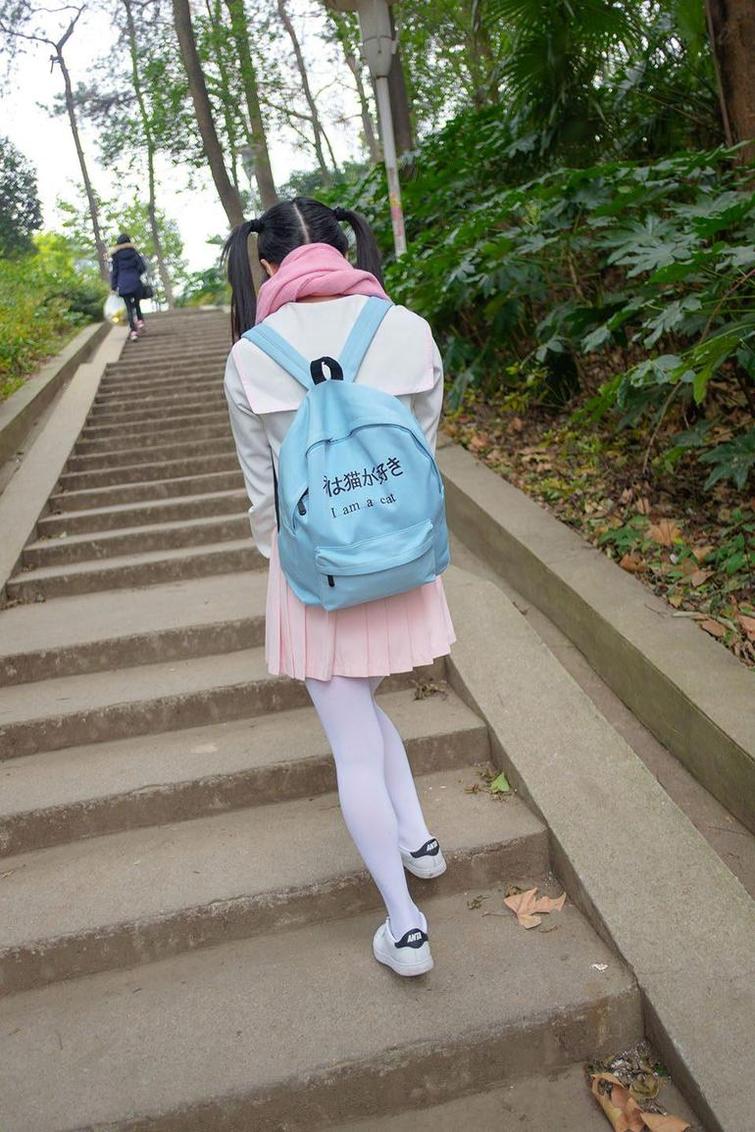 更新最快的阿诺不是施瓦辛戈甜心少女美图分享，等你来一睹为快