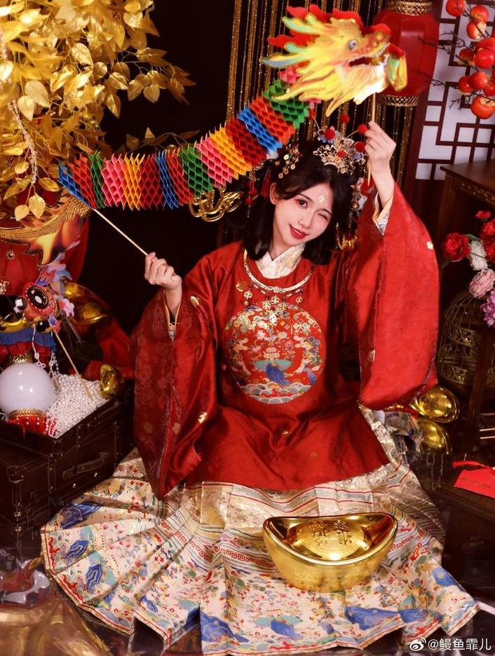 想要标准的cosplay？看看《鳗鱼霏儿日常图片》图包就行了